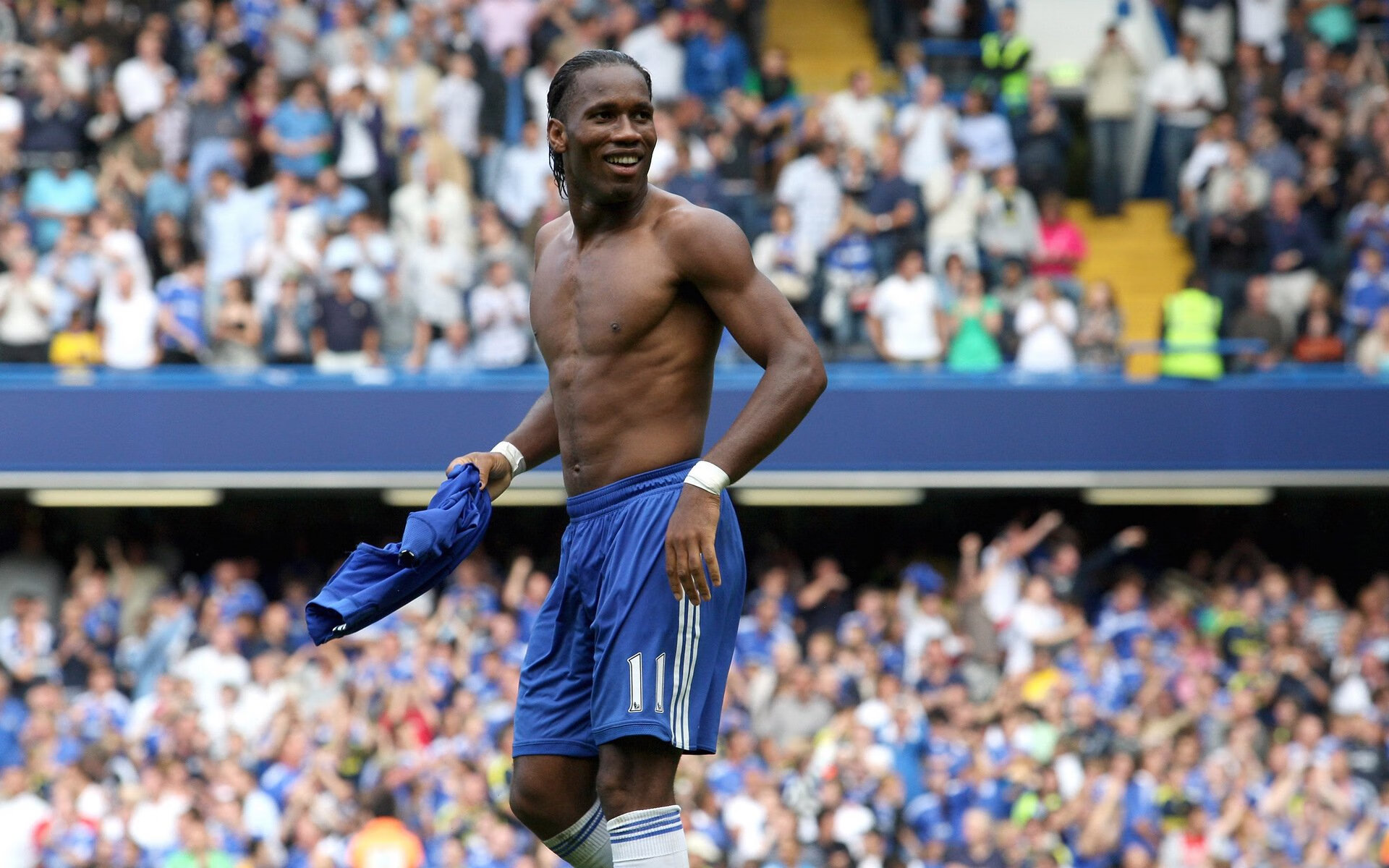 英格兰女队成绩飞速上升，粉丝数量剧增，英格兰队颜值